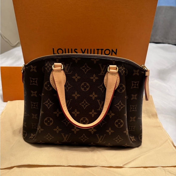 Authentic Louis Vuitton Rivoli PM Bag! - Picture 2 of 14
